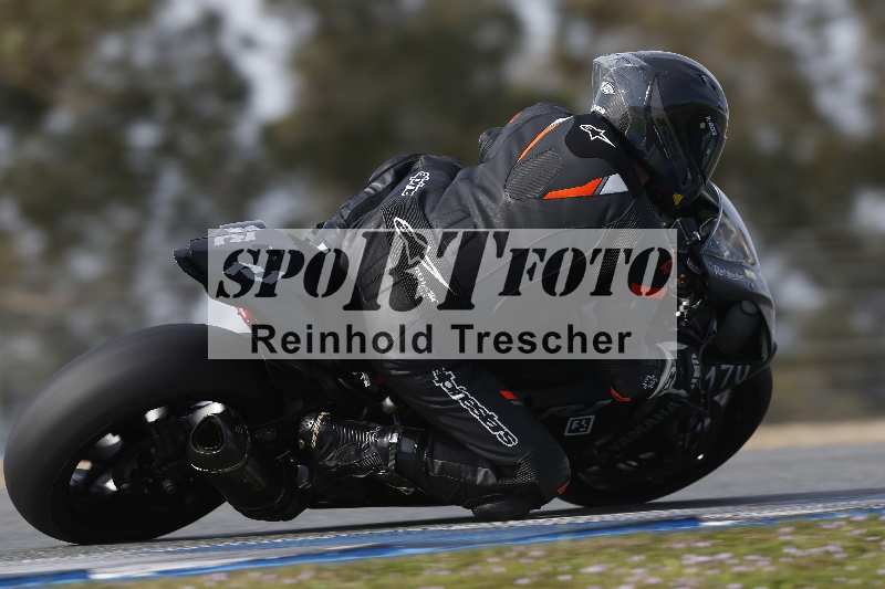 /Archiv-2024/02 29.01.-02.02.2024 Moto Center Thun Jerez/Gruppe schwarz-black/backside